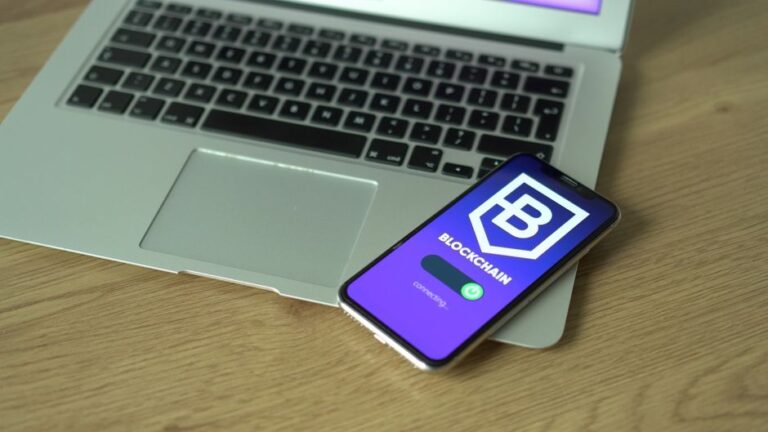 How Smart Contracts are Transforming Traditional Business Models