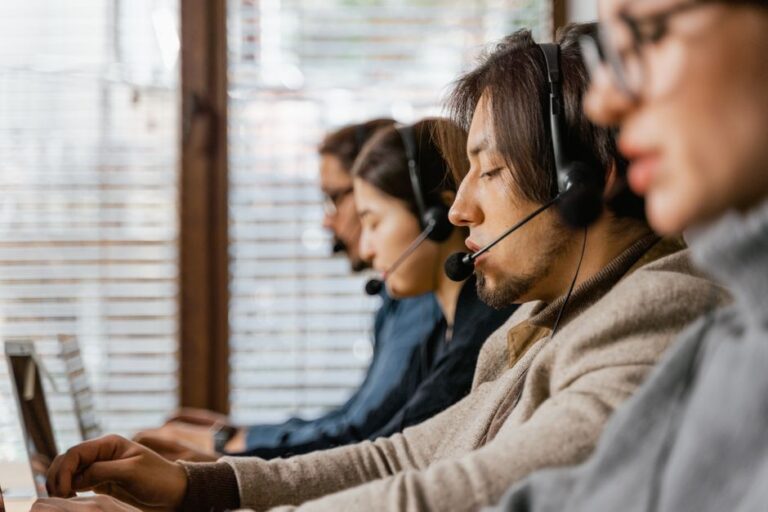 The Complete Guide to Integrating AI in Your Customer Relationship Management Strategy
